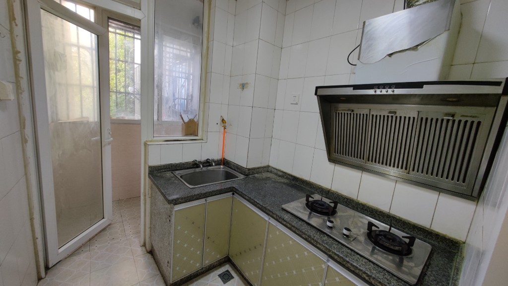 南湖锦苑 2室2厅1卫 2200.0元/月 南湖锦苑 2室2厅1卫 2200.0元/月室内图