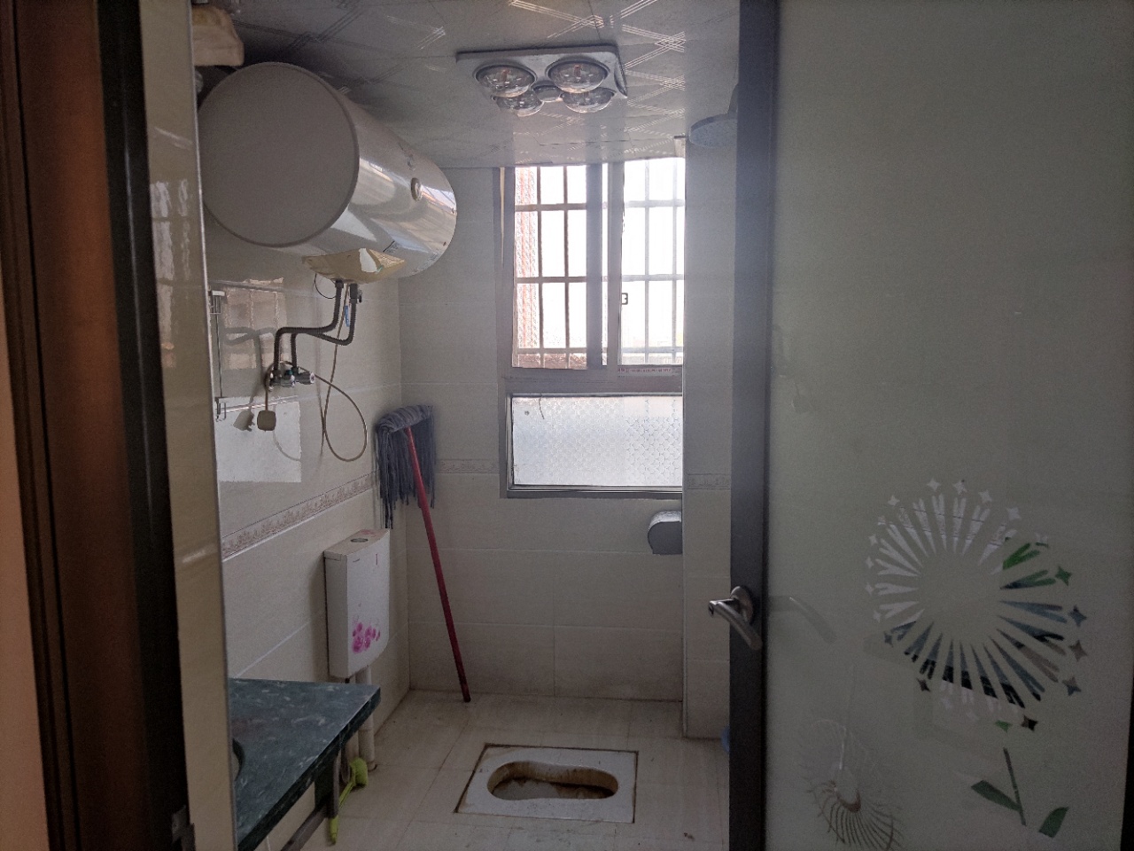 一品恒城  3室2厅1卫    1700.0元/月 一品恒城  3室2厅1卫    1700.0元/月室内图