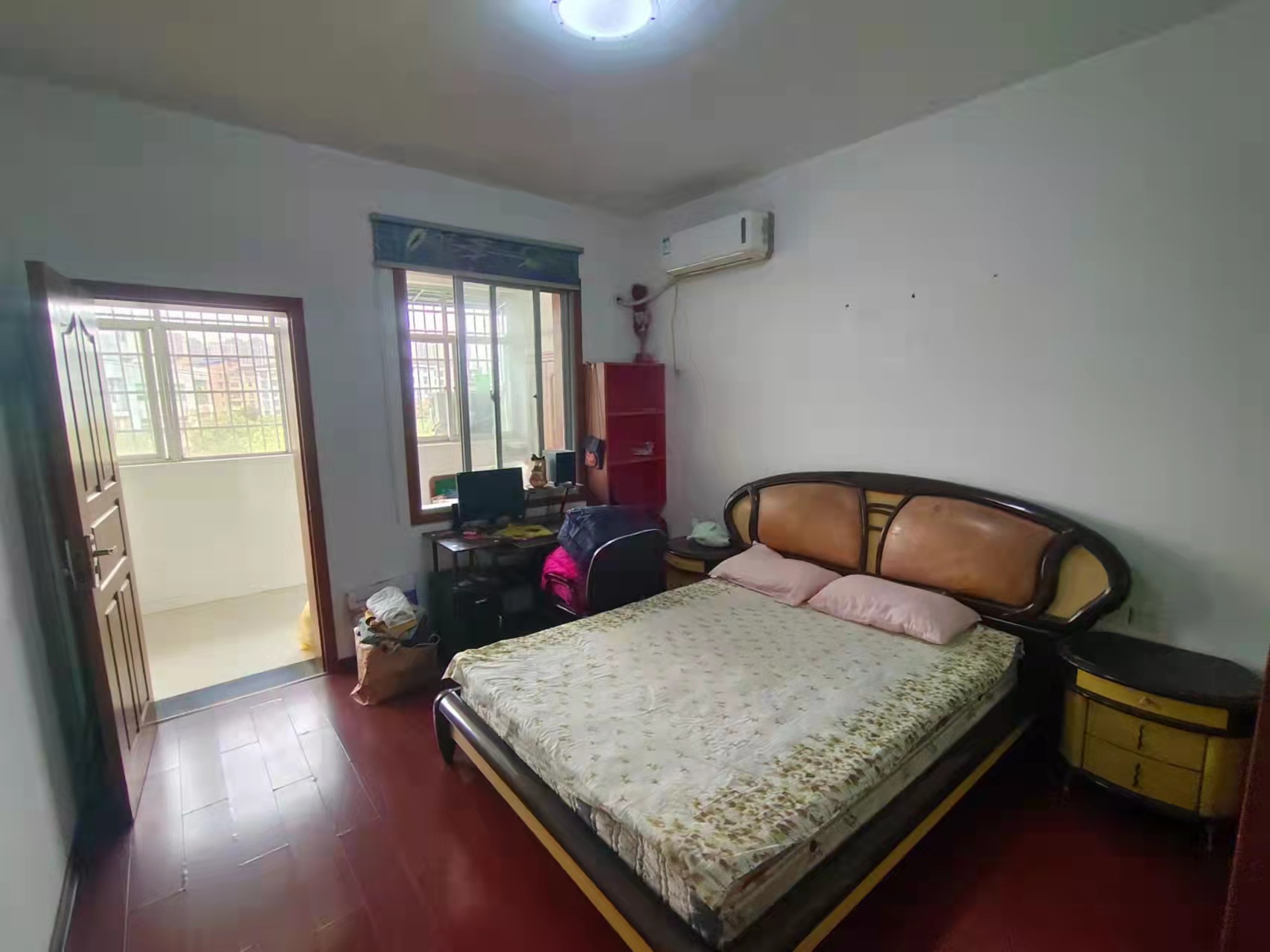 紫东花园 3室2厅1卫 1300.0元/月 紫东花园 3室2厅1卫 1300.0元/月室内图