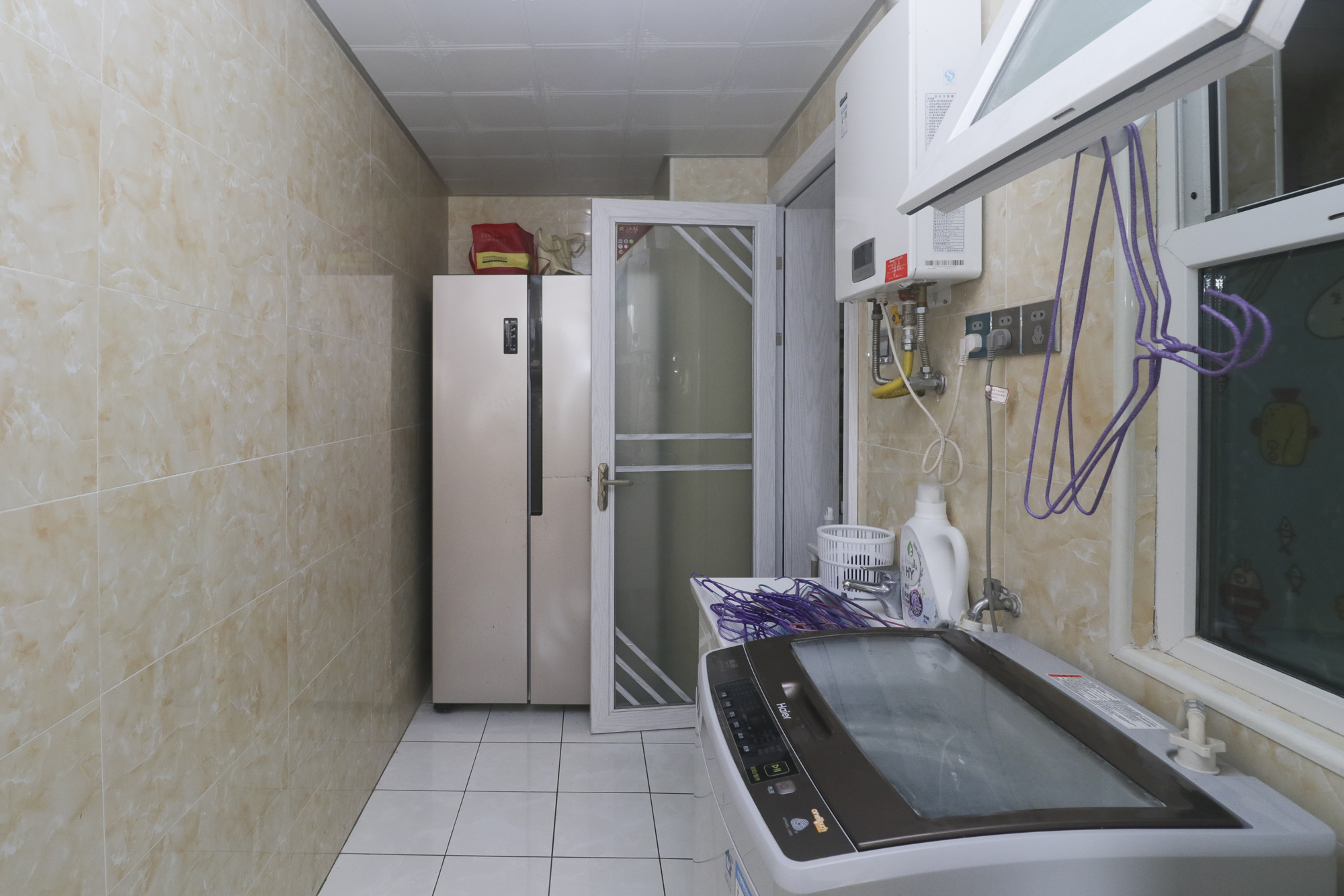 当代滨江MOMA  3室2厅1卫    137.8万阳台