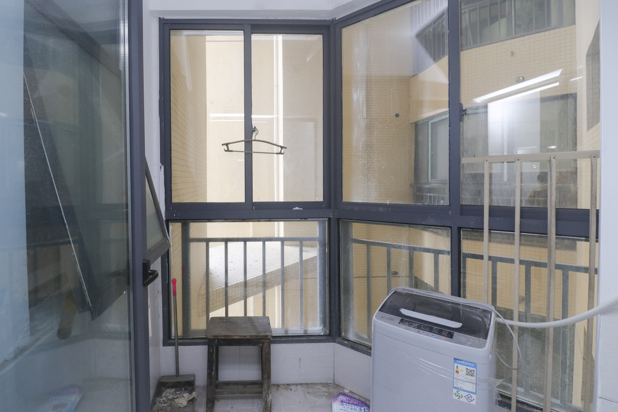兰亭都荟（璟峰苑）  3室2厅1卫    138.0万阳台