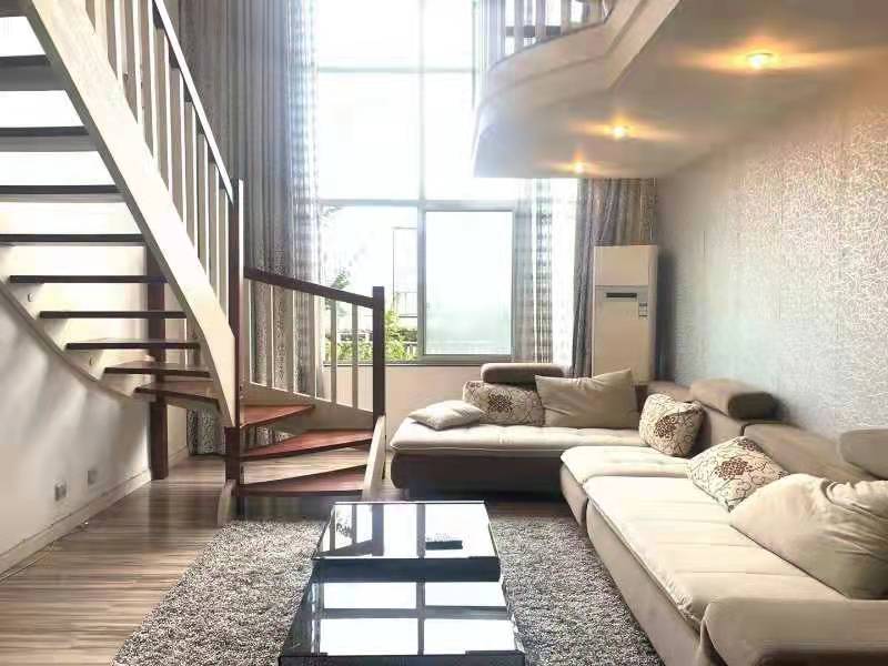 皇城御园 1室1厅1卫 46.8万 皇城御园 1室1厅1卫 46.8万客厅