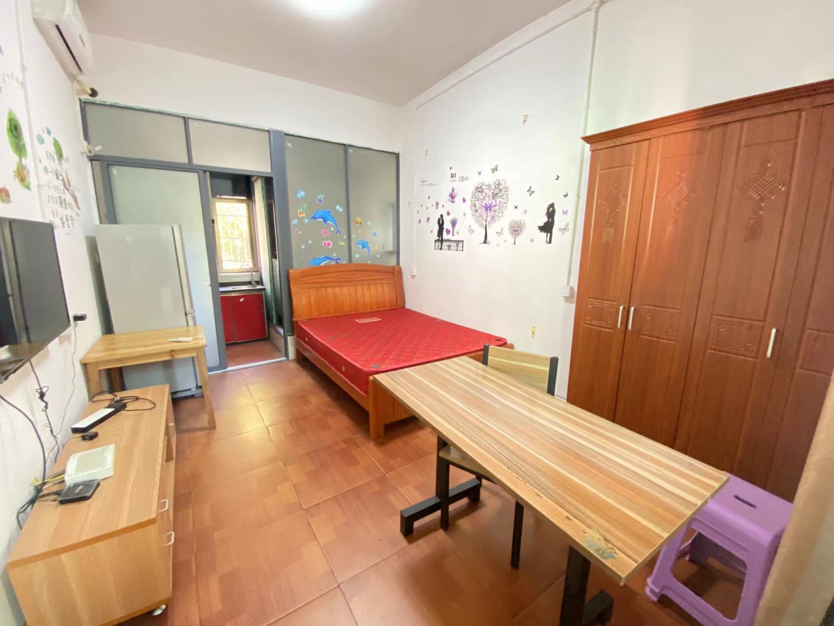 文化路散盘 1室1厅1卫 700.0元/月 文化路散盘 1室1厅1卫 700.0元/月室内图