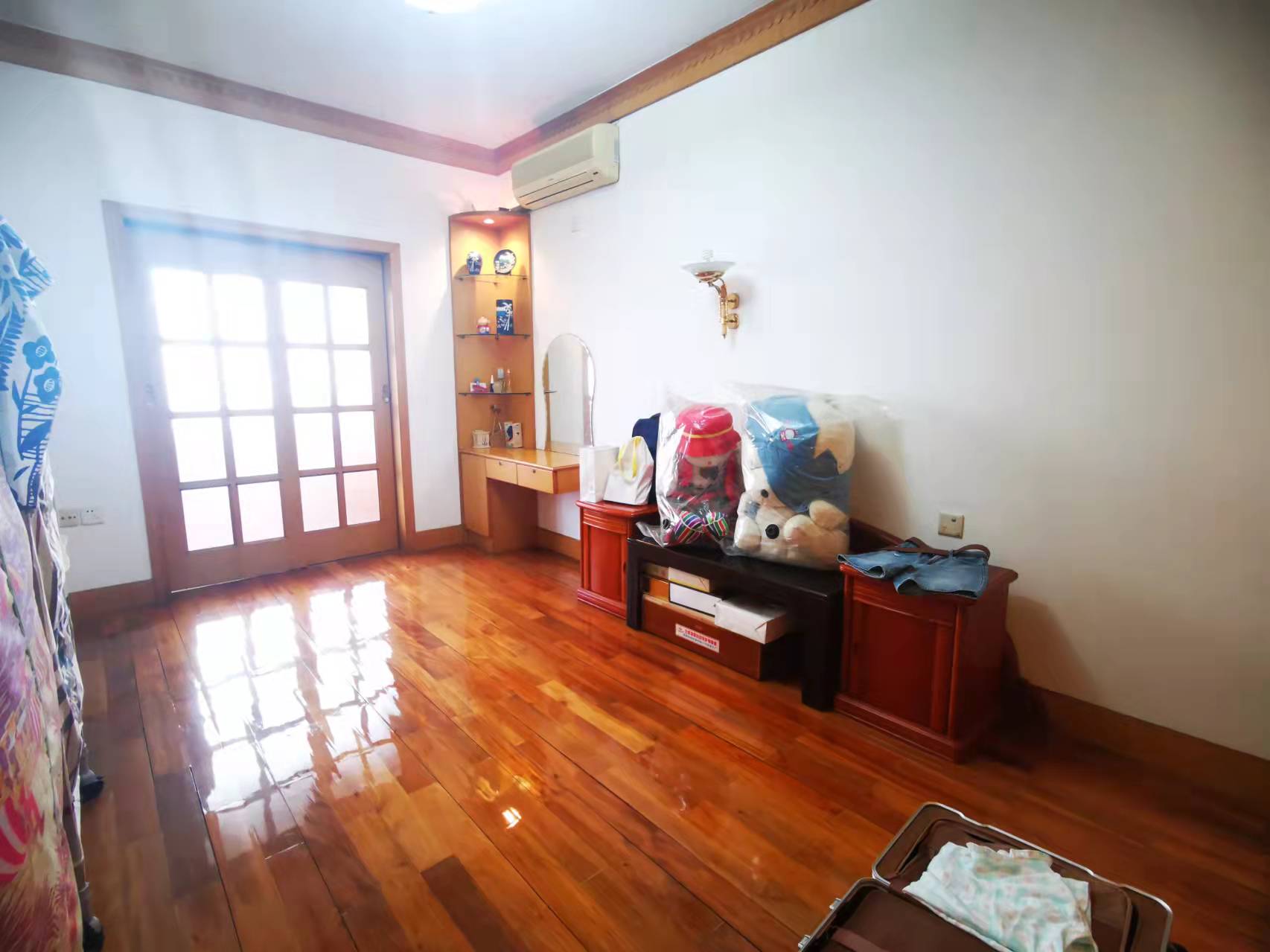 政华小区 3室2厅1卫 69.0万 政华小区 3室2厅1卫 69.0万客厅