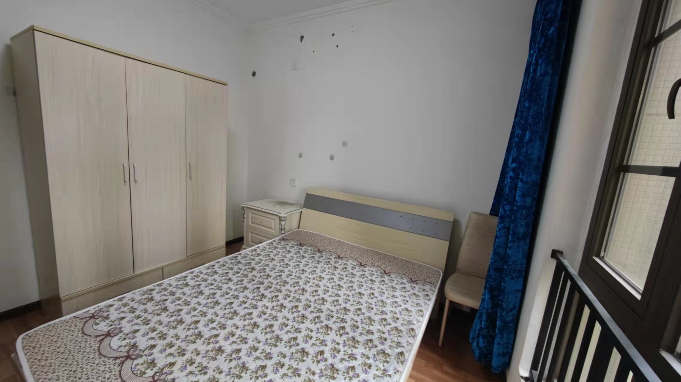 南湖国际1期  2室2厅1卫    2200.0元/月 南湖国际1期  2室2厅1卫    2200.0元/月室内图