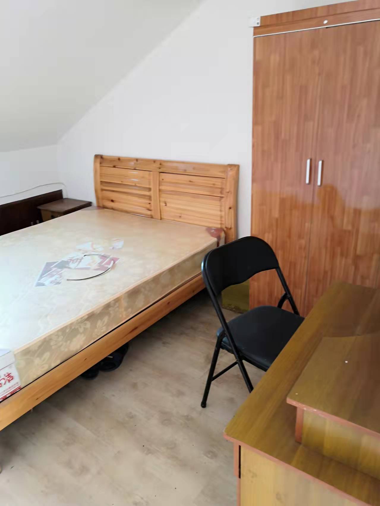 法院小区 2室2厅1卫 1000.0元/月 法院小区 2室2厅1卫 1000.0元/月室内图