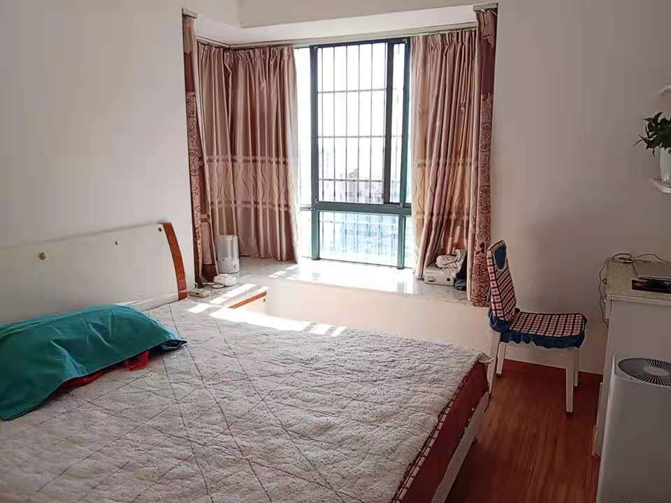 巨友中央公馆  2室1厅1卫    2300.0元/月室内图