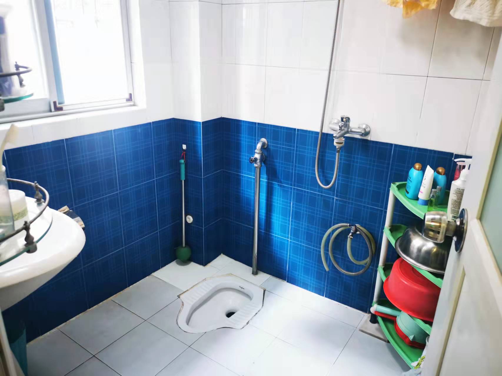 政华小区 3室2厅1卫 69.0万 政华小区 3室2厅1卫 69.0万客厅