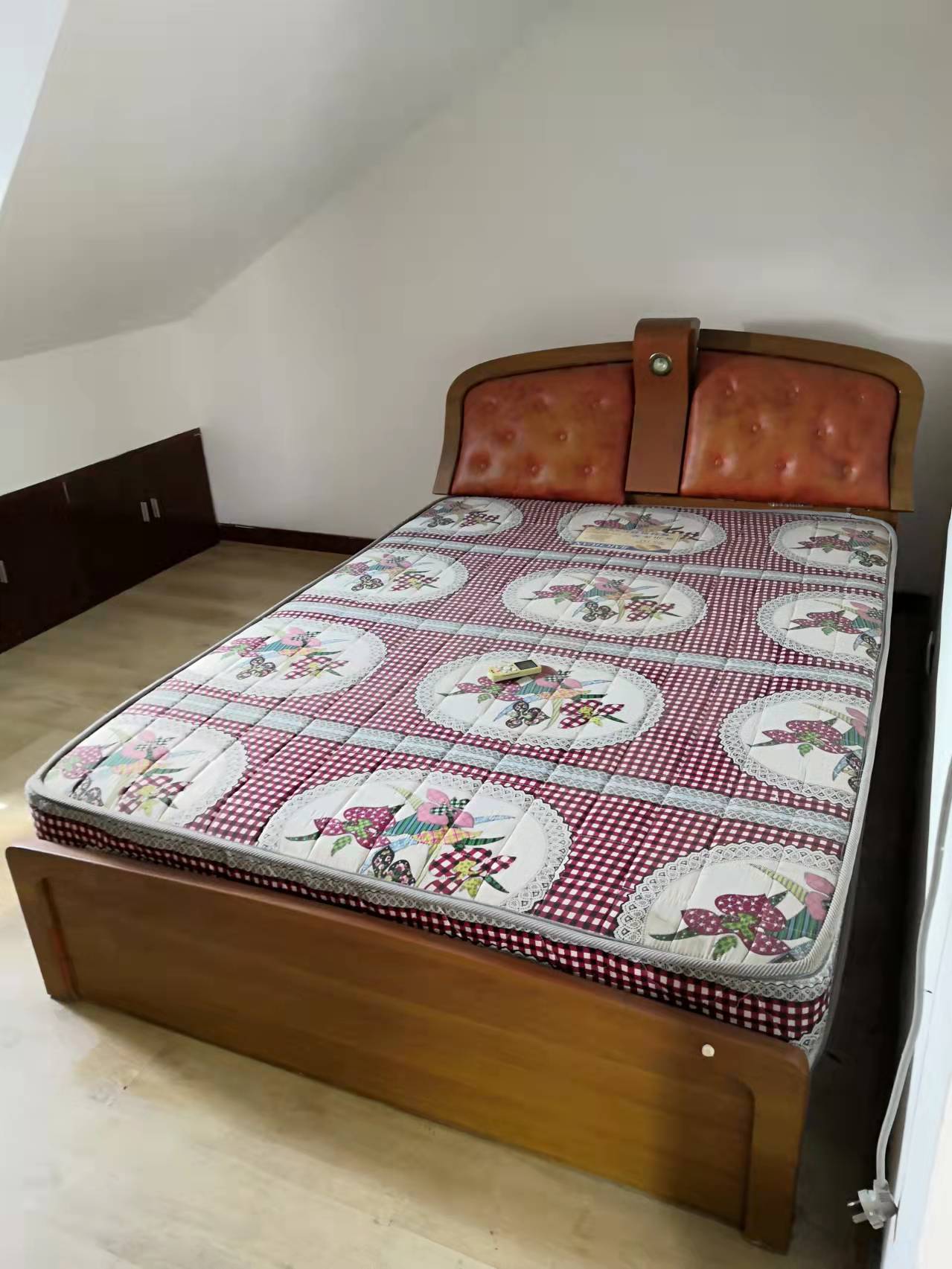 法院小区 2室2厅1卫 1000.0元/月 法院小区 2室2厅1卫 1000.0元/月室内图