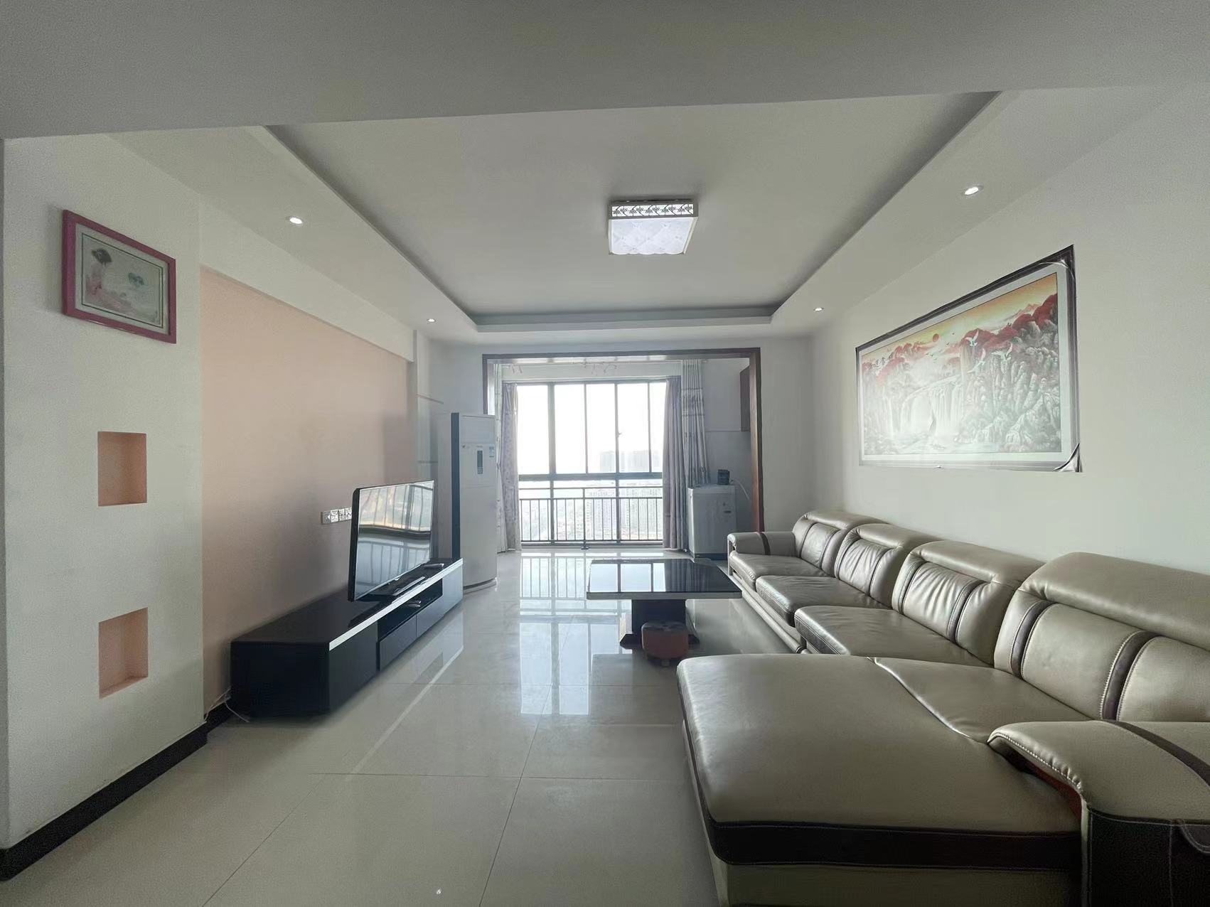 缤纷年华  2室1厅1卫    75.0万客厅