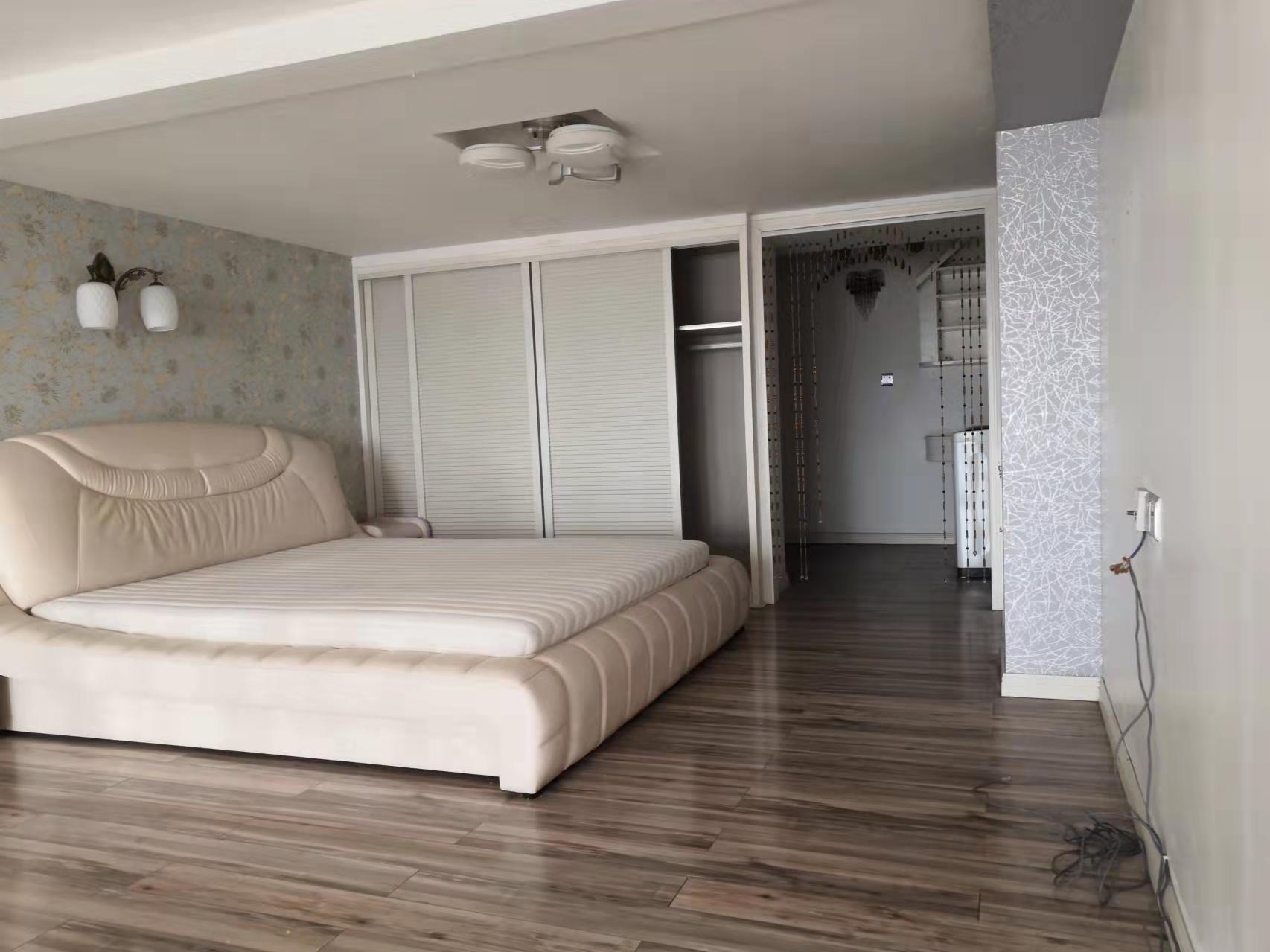 皇城御园 1室1厅1卫 46.8万 皇城御园 1室1厅1卫 46.8万卫生间