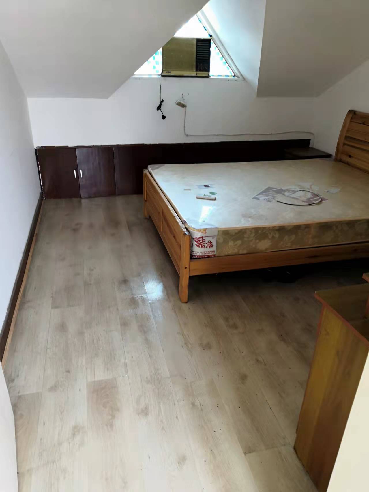 法院小区 2室2厅1卫 1000.0元/月 法院小区 2室2厅1卫 1000.0元/月小区图