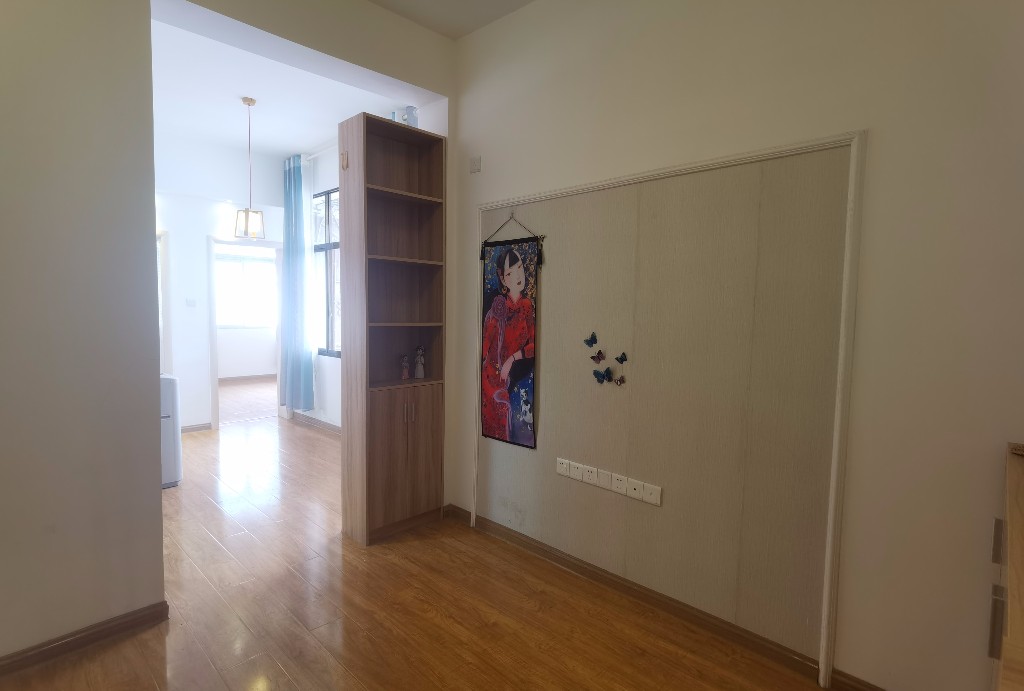 建设路散盘 2室2厅1卫 27.6万 建设路散盘 2室2厅1卫 27.6万客厅