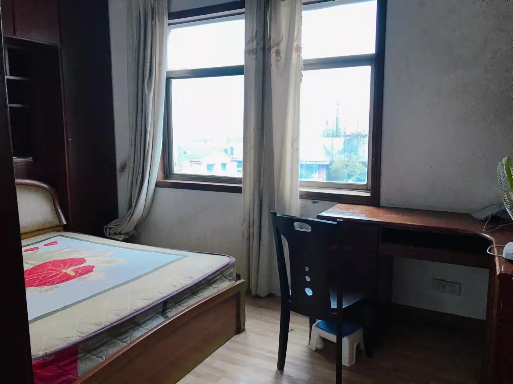 锦绣名门 4室2厅2卫 1300.0元/月 锦绣名门 4室2厅2卫 1300.0元/月室内图