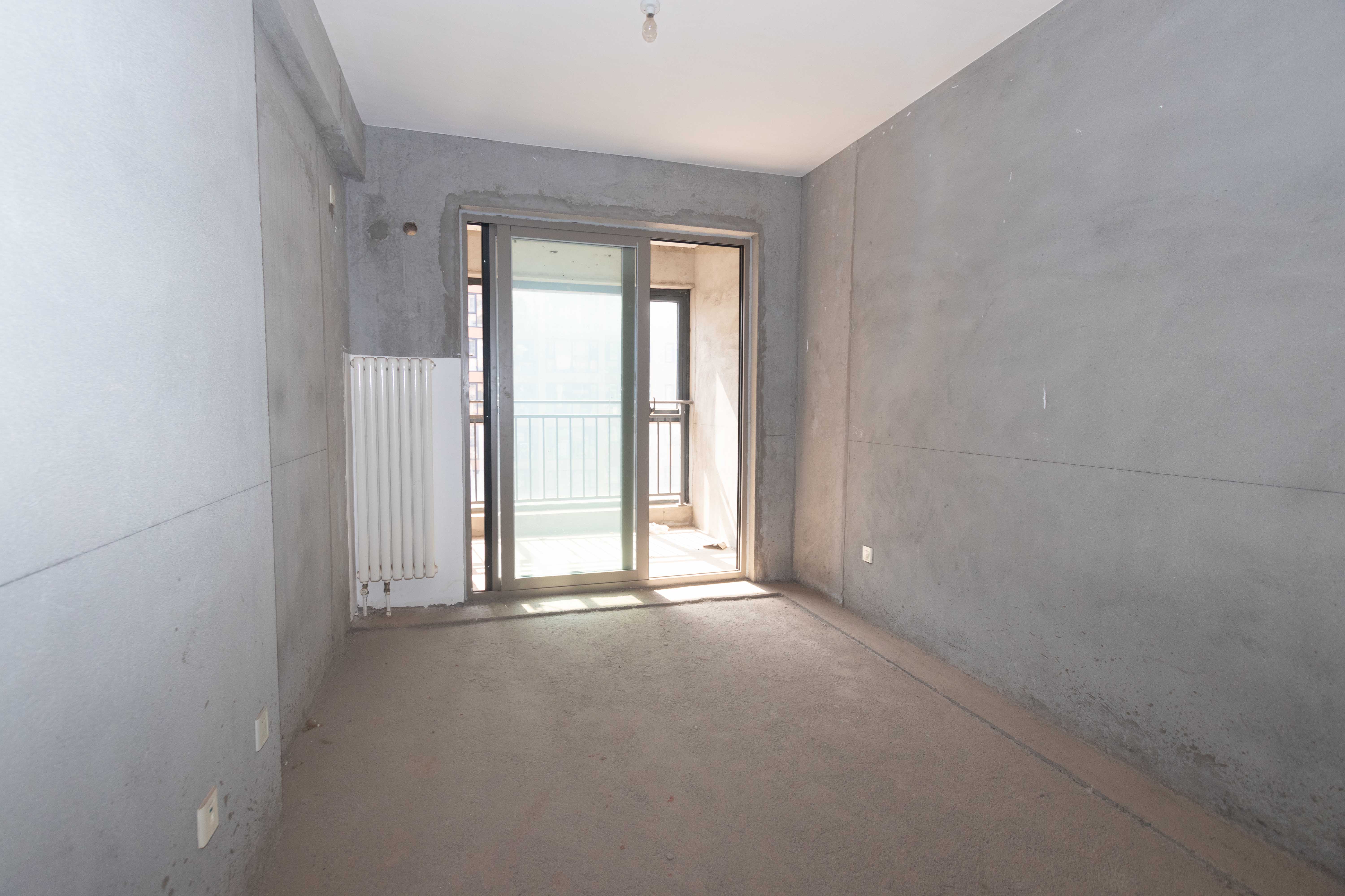 怡海星城  3室2厅2卫    92.8万其他