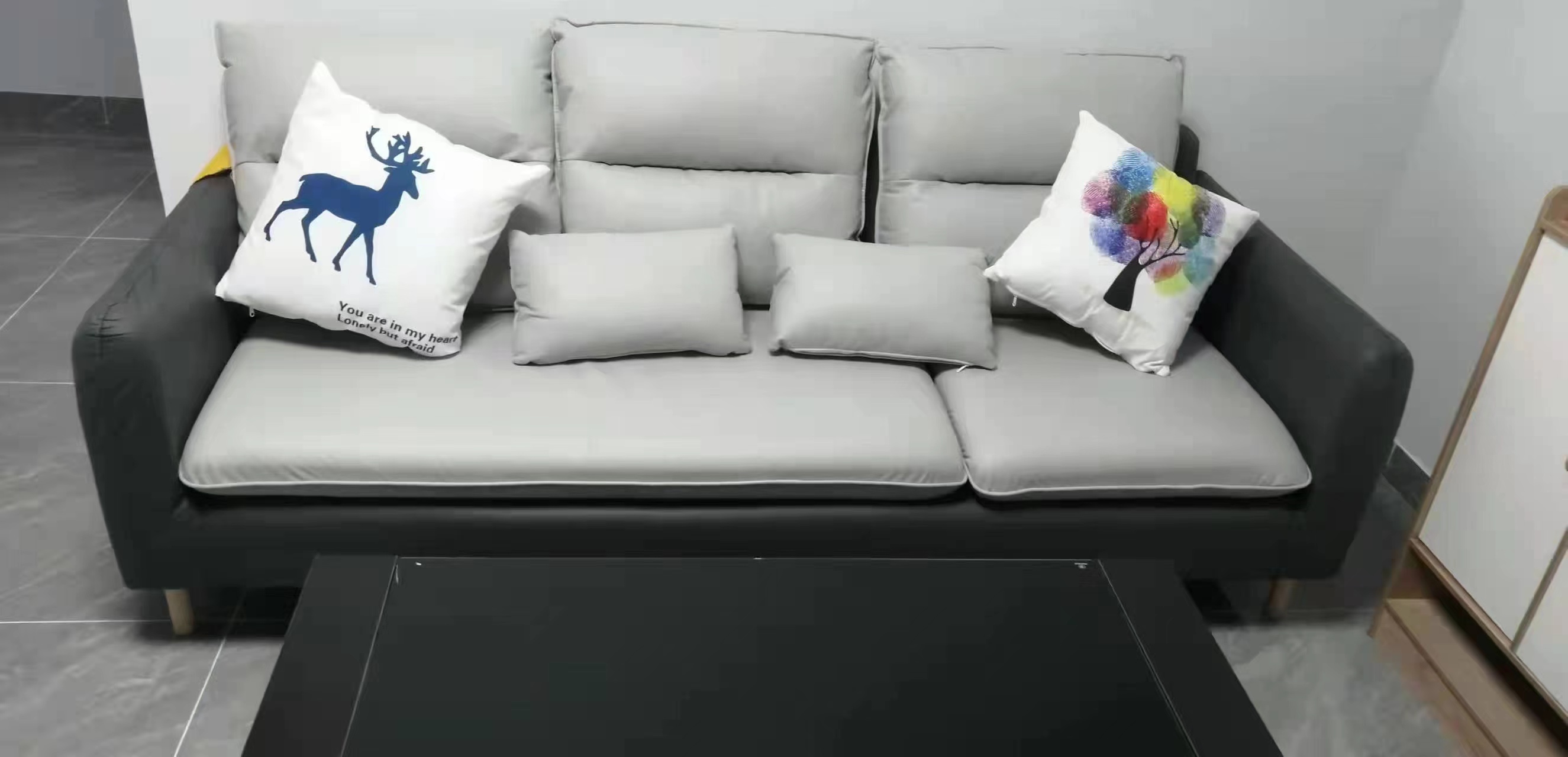 南湖锦苑 1室1厅1卫 2000.0元/月 南湖锦苑 1室1厅1卫 2000.0元/月室内图