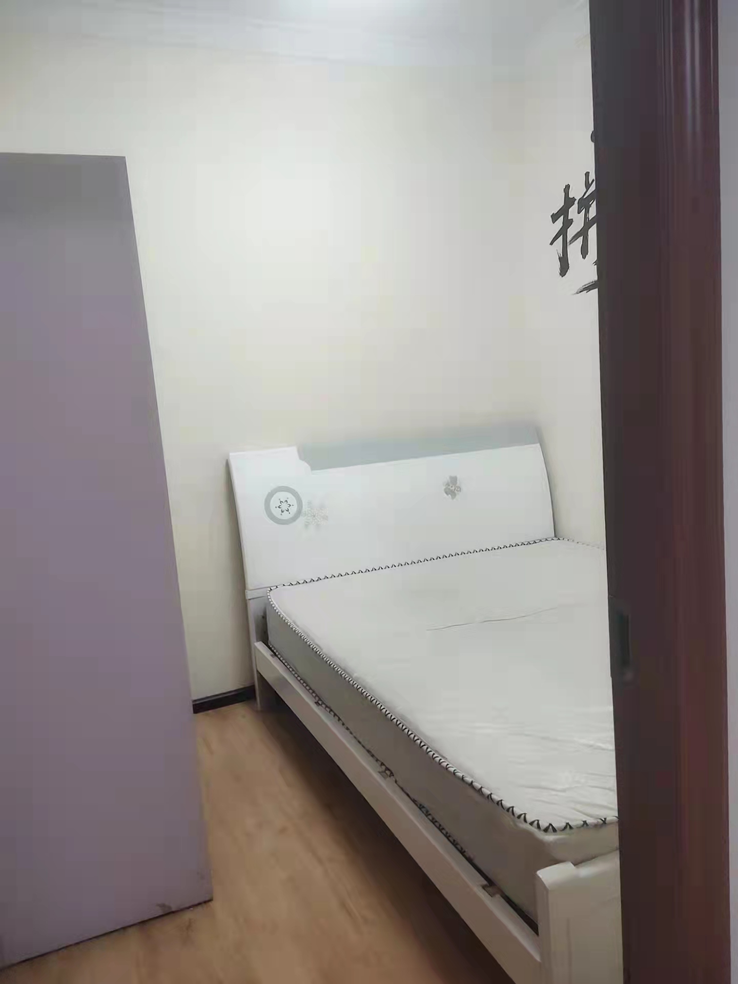 大关城市花园  3室2厅1卫   2200.00元/月室内图