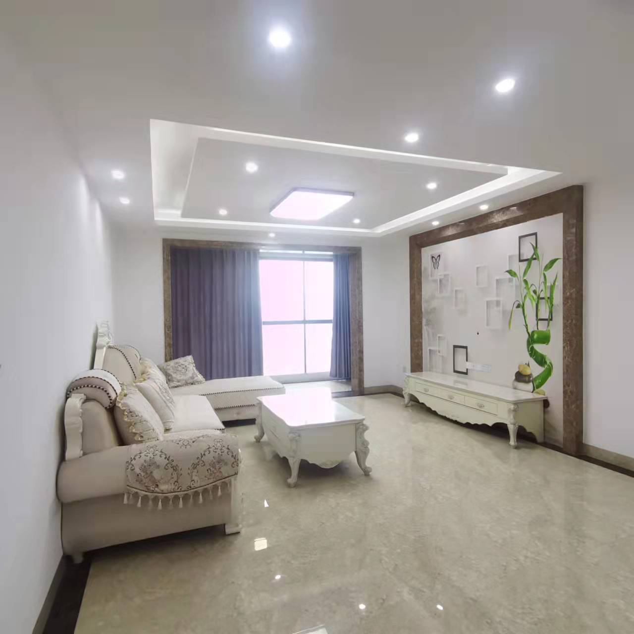 中天星城 3室2厅1卫 2200.0元/月 中天星城 3室2厅1卫 2200.0元/月室内图