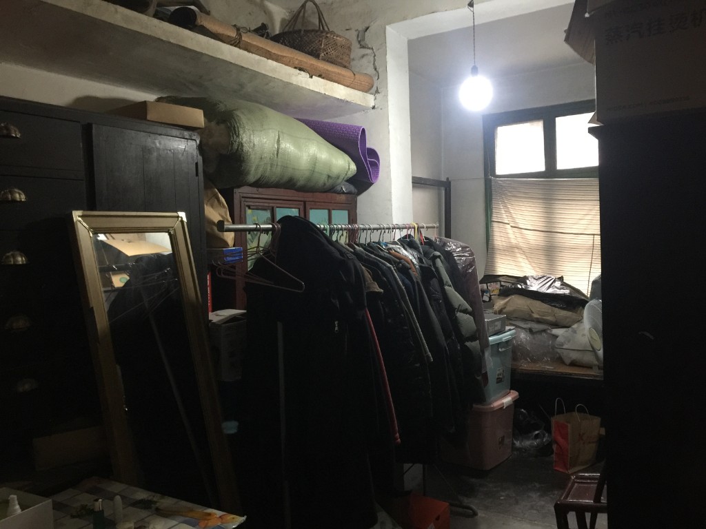 桃师附小宿舍  3室2厅1卫    40.0万 桃师附小宿舍  3室2厅1卫    40.0万卧室