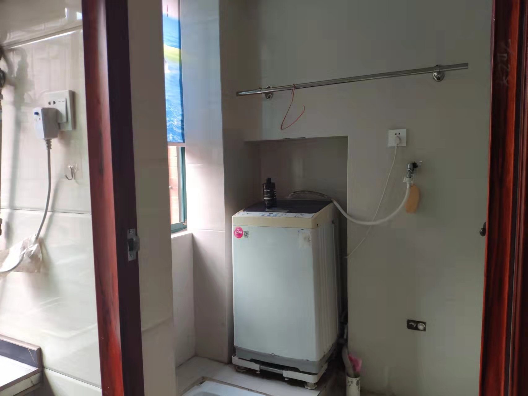 金钩山安置小区 2室1厅1卫 800.0元/月 金钩山安置小区 2室1厅1卫 800.0元/月室内图