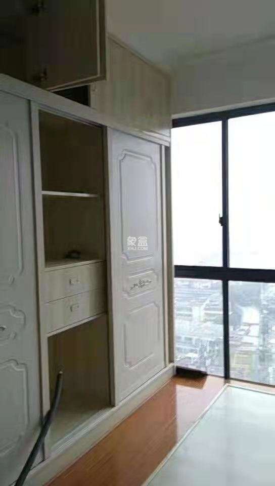 新都汇 1室1厅1卫 1500.0元/月 新都汇 1室1厅1卫 1500.0元/月室内图