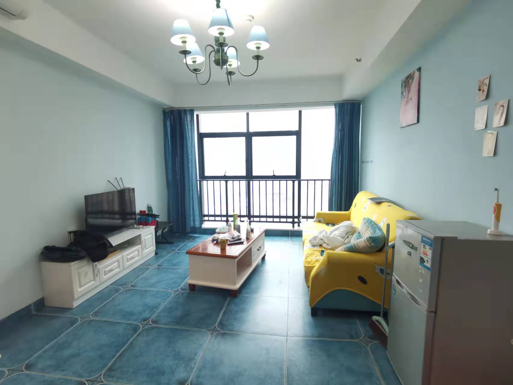 新桂公馆  2室2厅1卫    45.0万 新桂公馆  2室2厅1卫    45.0万客厅