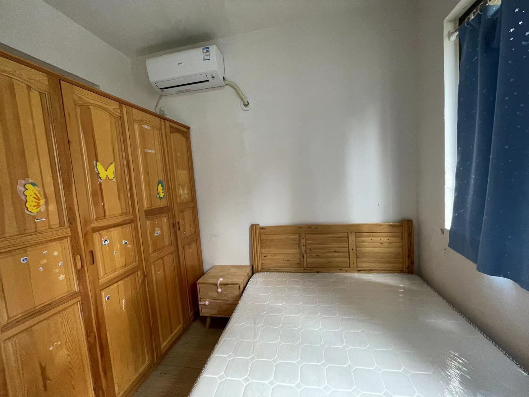 南湖世纪 2室2厅1卫 2300.0元/月 南湖世纪 2室2厅1卫 2300.0元/月室内图