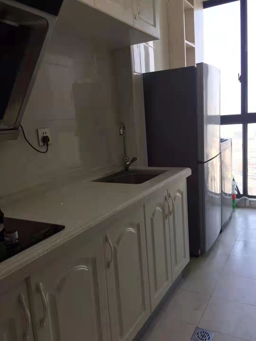 新都汇  1室1厅1卫    1500.0元/月 新都汇  1室1厅1卫    1500.0元/月