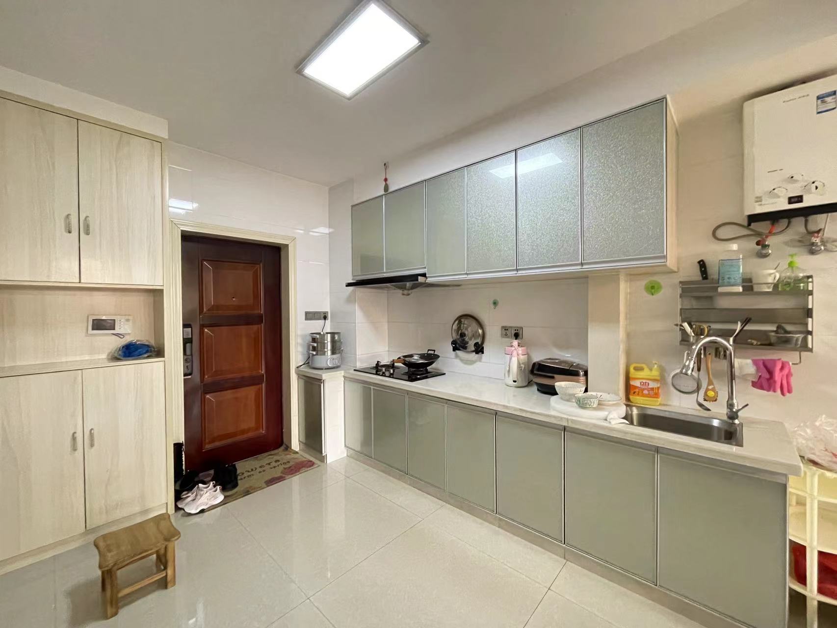 旺城天悦领秀香江  0室0厅0卫    50.0万 旺城天悦领秀香江  0室0厅0卫    50.0万客厅