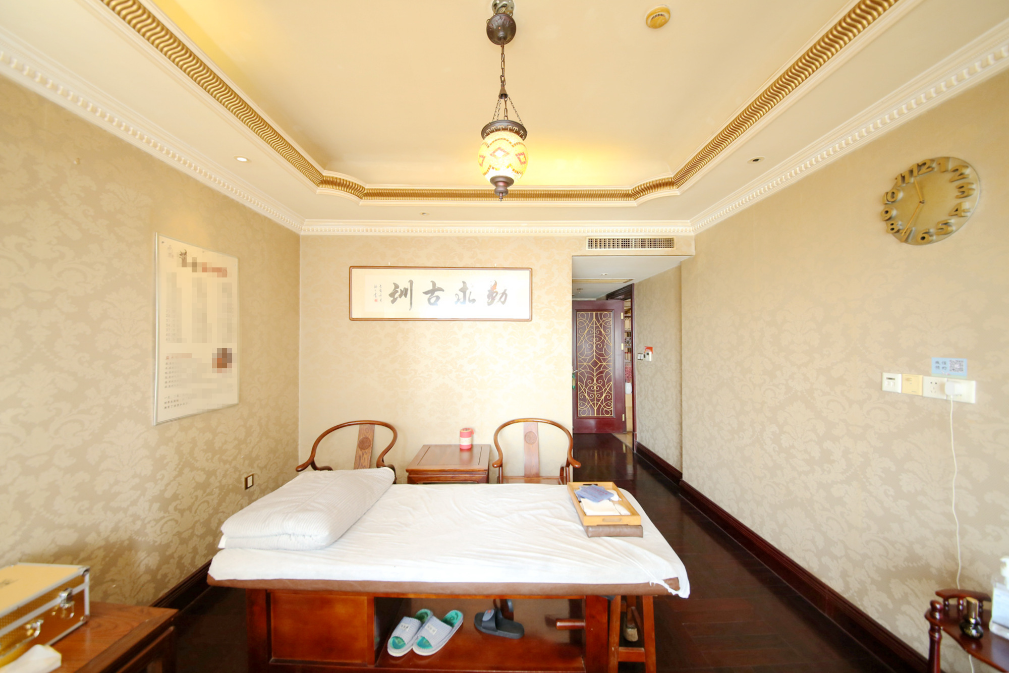 万达公馆  4室2厅4卫    485.0万卧室
