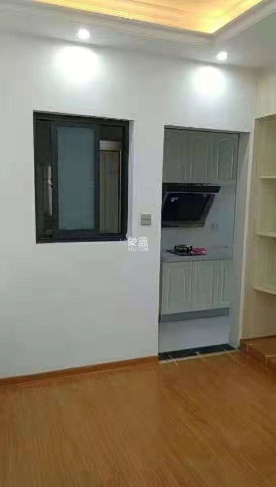 新都汇 1室1厅1卫 1500.0元/月 新都汇 1室1厅1卫 1500.0元/月室内图