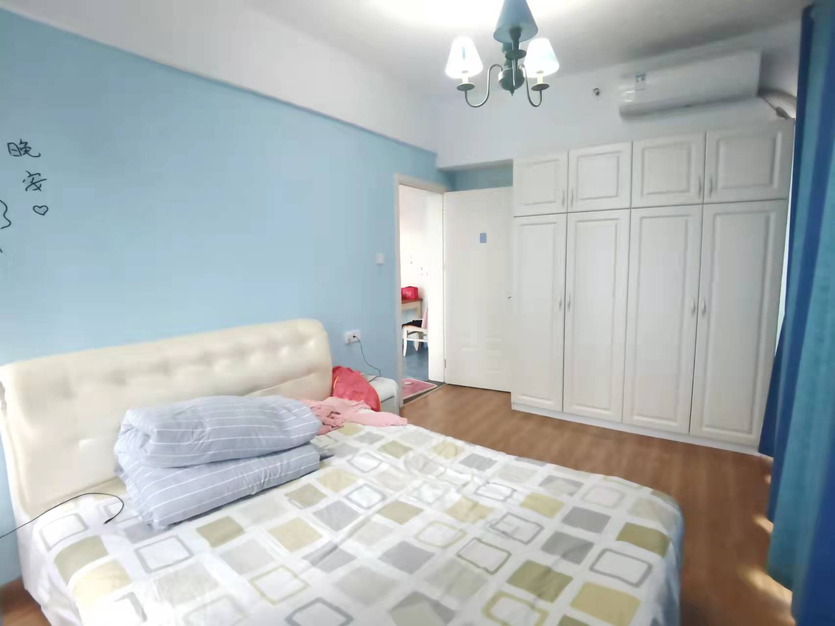 新桂公馆  2室2厅1卫    45.0万 新桂公馆  2室2厅1卫    45.0万客厅