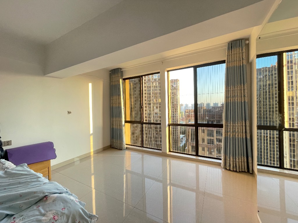 旺城天悦领秀香江  0室0厅0卫    50.0万 旺城天悦领秀香江  0室0厅0卫    50.0万客厅