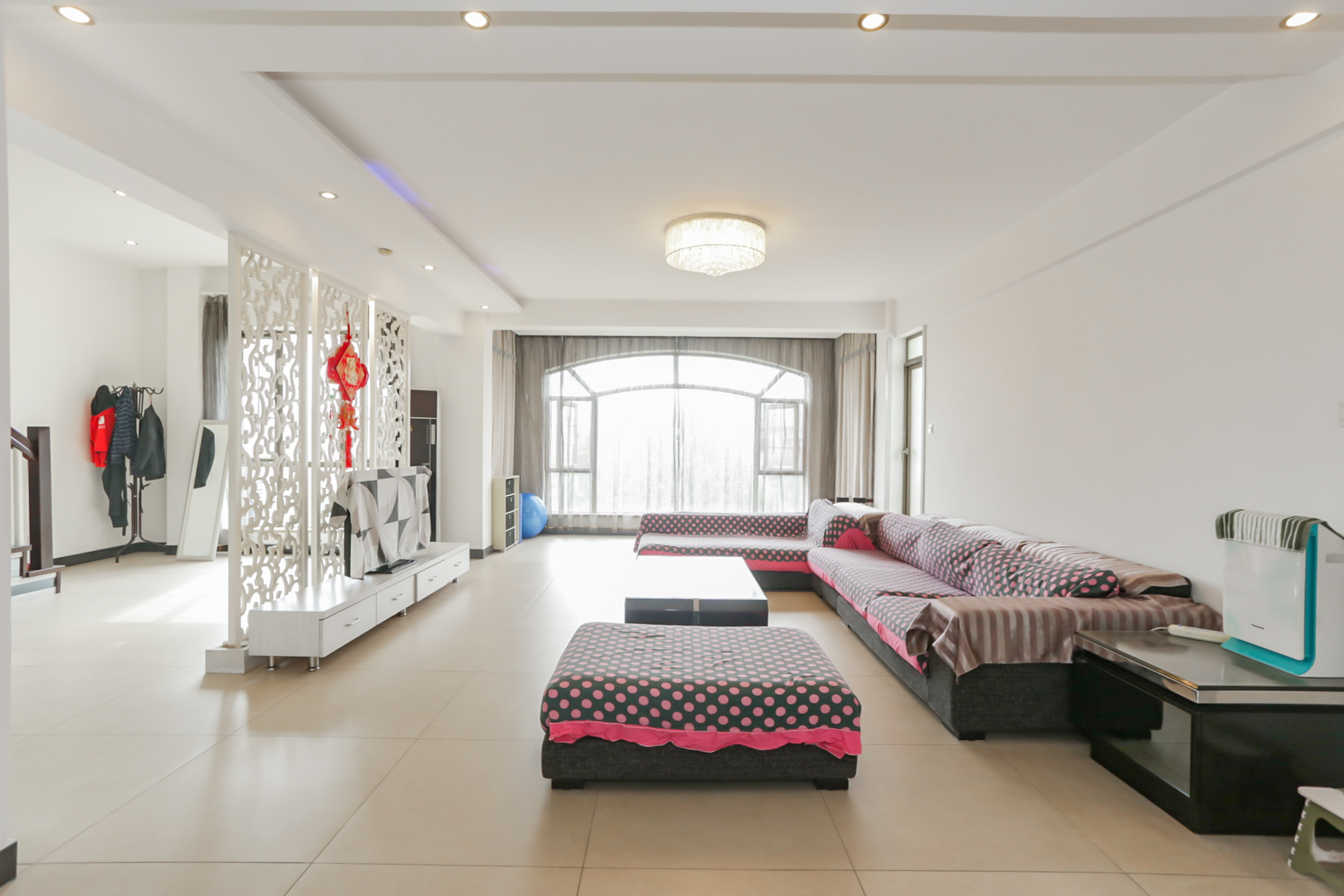 卓越蔚蓝海岸一期  4室2厅3卫    302.8万室内图1