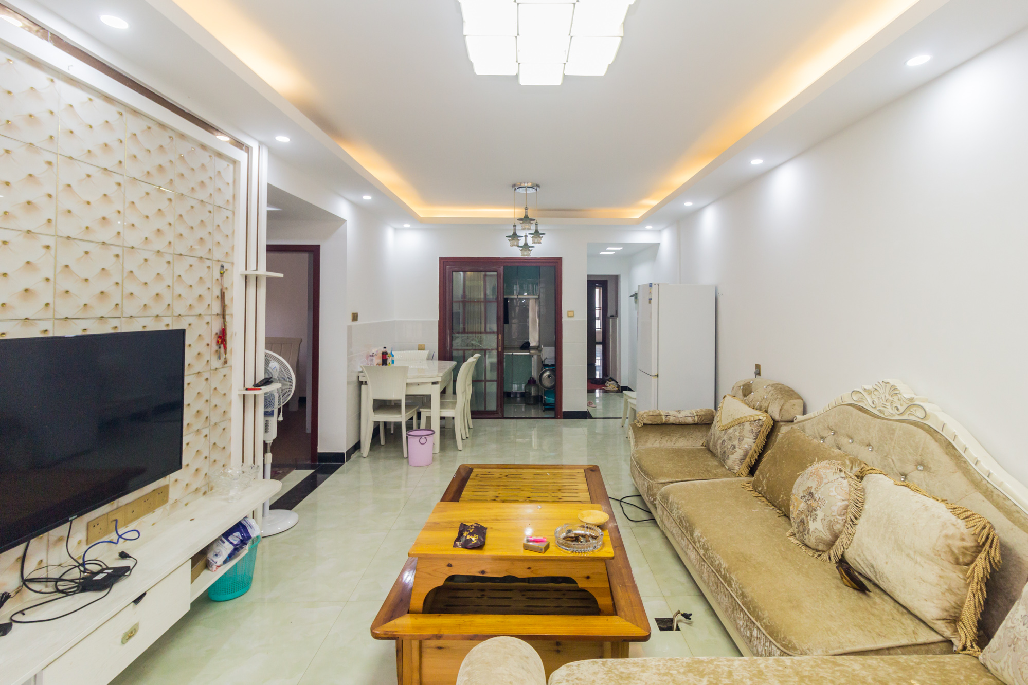 领东汇  3室2厅1卫    80.0万客厅