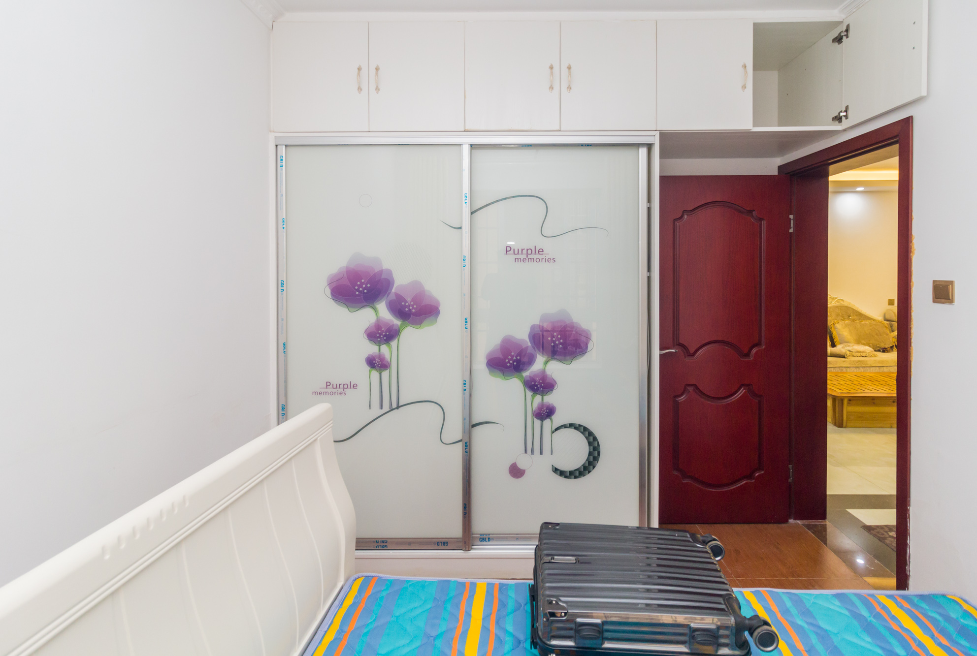 领东汇 3室2厅1卫 80.0万 领东汇 3室2厅1卫 80.0万卧室