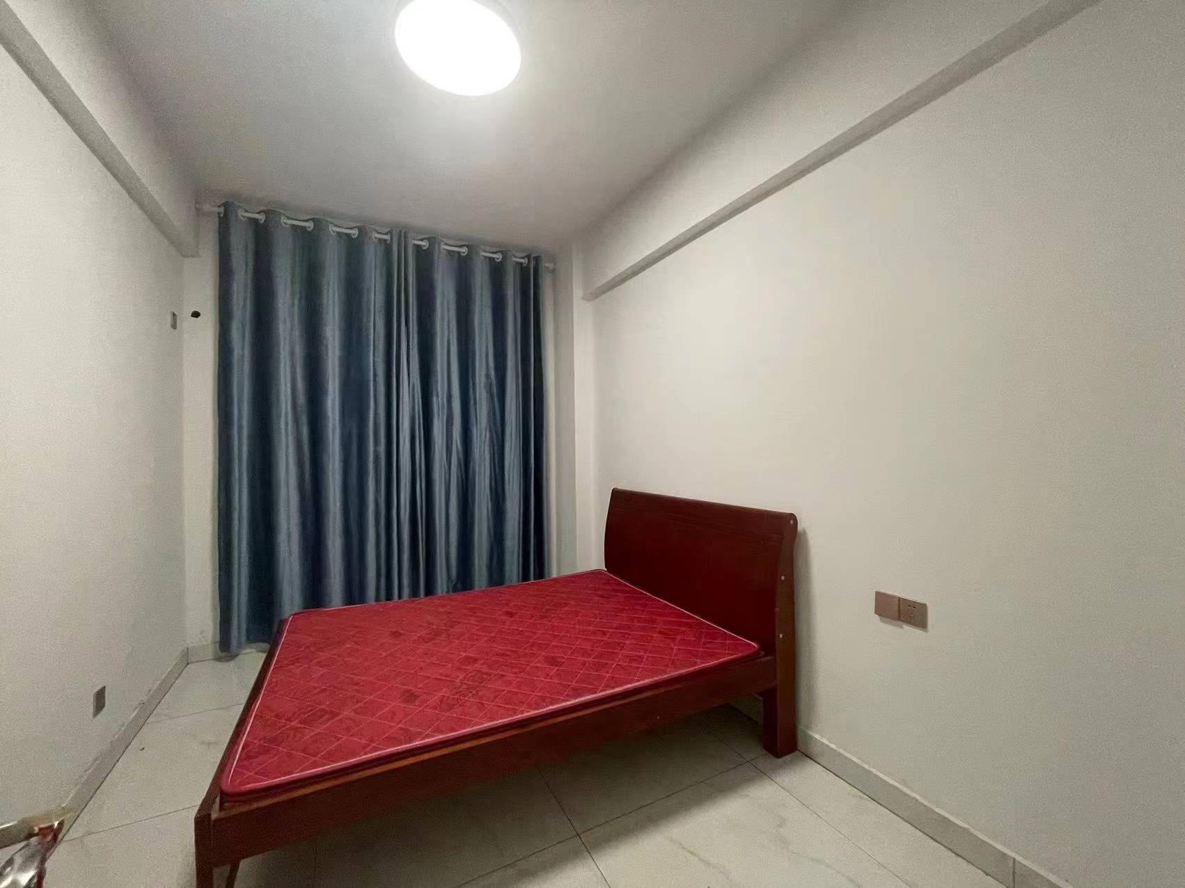 金凤公寓  3室2厅1卫    1700.0元/月 金凤公寓  3室2厅1卫    1700.0元/月室内图