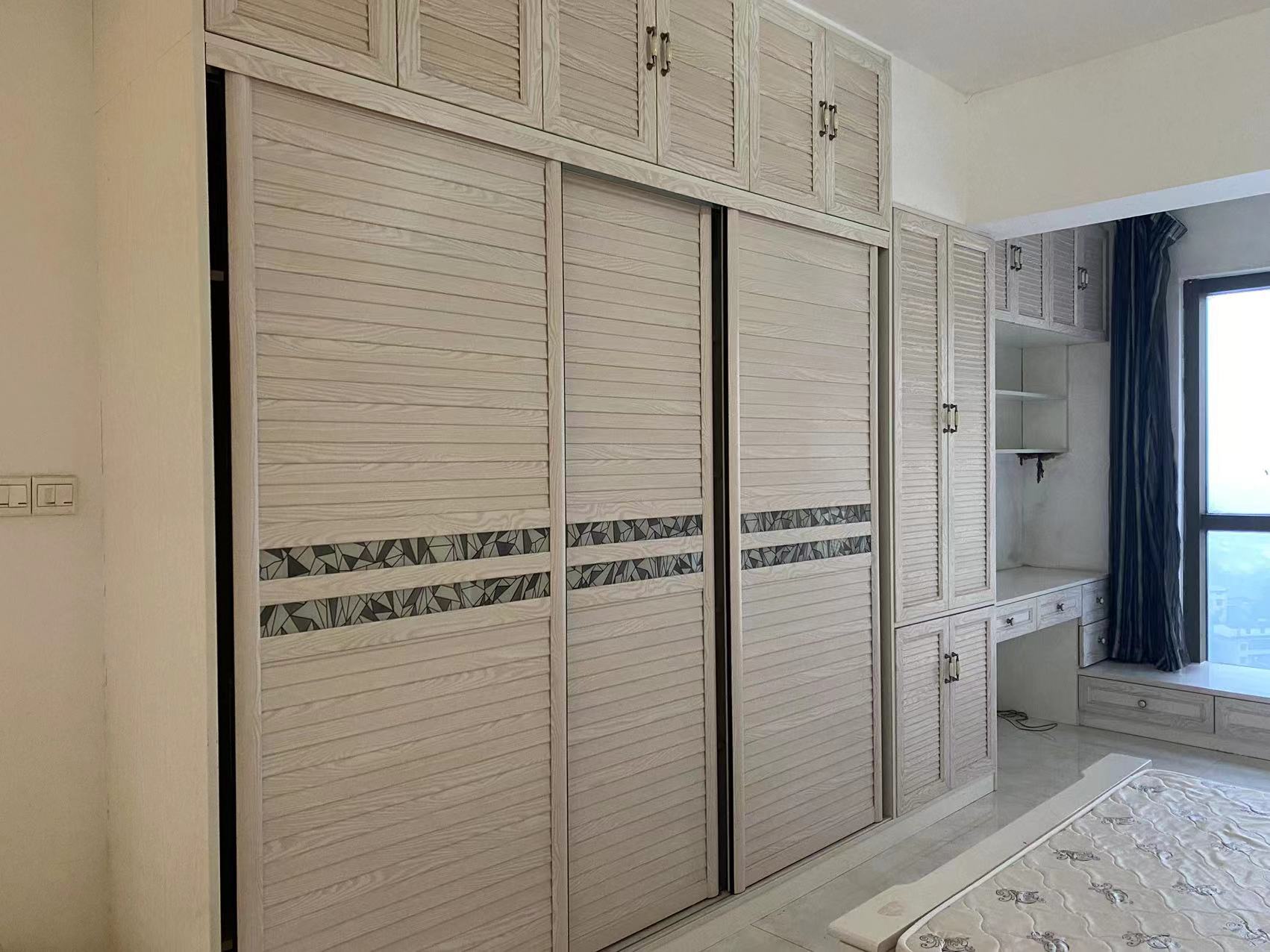 凯旋名门人民中路1006号 1室1厅1卫 26.0万 凯旋名门人民中路1006号 1室1厅1卫 26.0万客厅