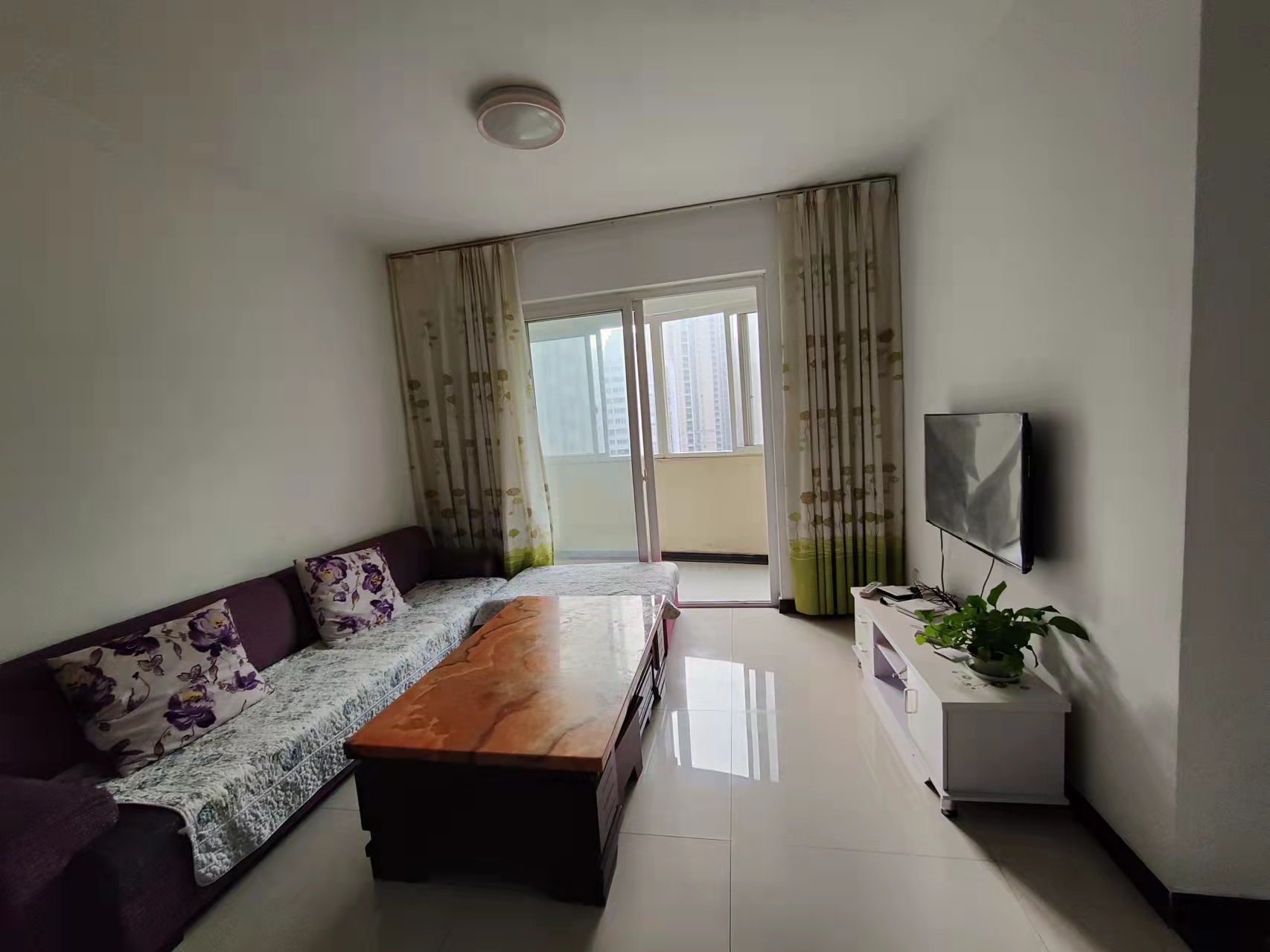 南湖锦苑 2室2厅1卫 2000.0元/月 南湖锦苑 2室2厅1卫 2000.0元/月室内图