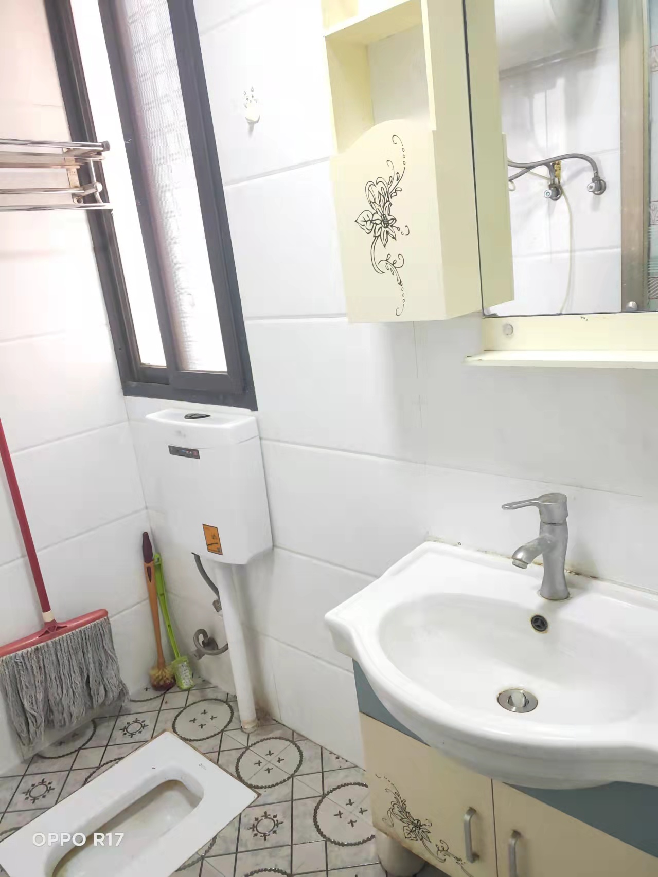 松亭小区 2室2厅1卫 1300.0元/月 松亭小区 2室2厅1卫 1300.0元/月室内图