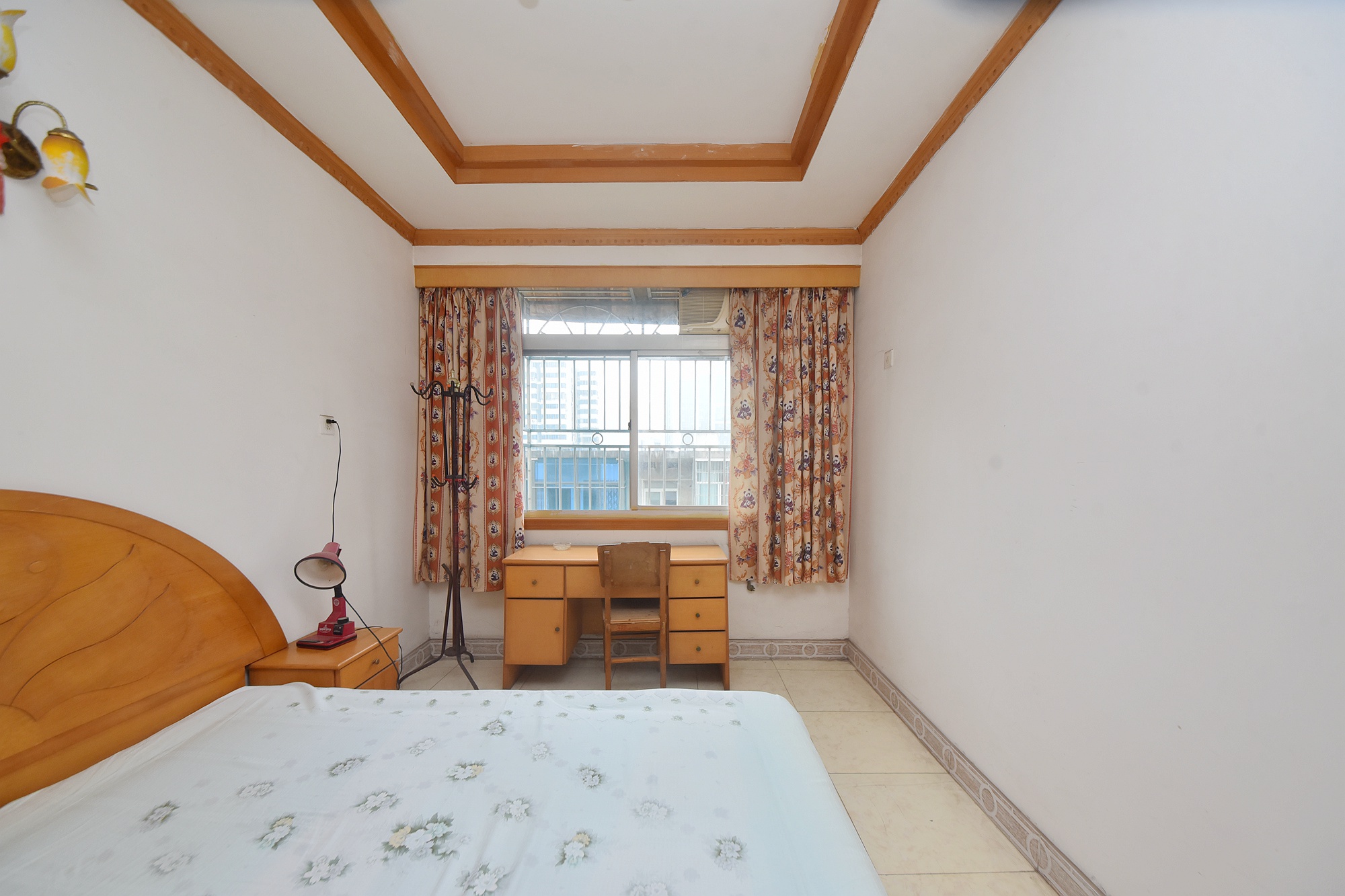 农行小区（农行宿舍）  3室2厅1卫   95.00万卧室