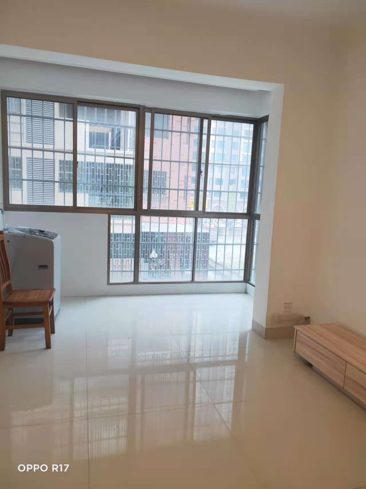 松亭小区 2室2厅1卫 1300.0元/月 松亭小区 2室2厅1卫 1300.0元/月室内图