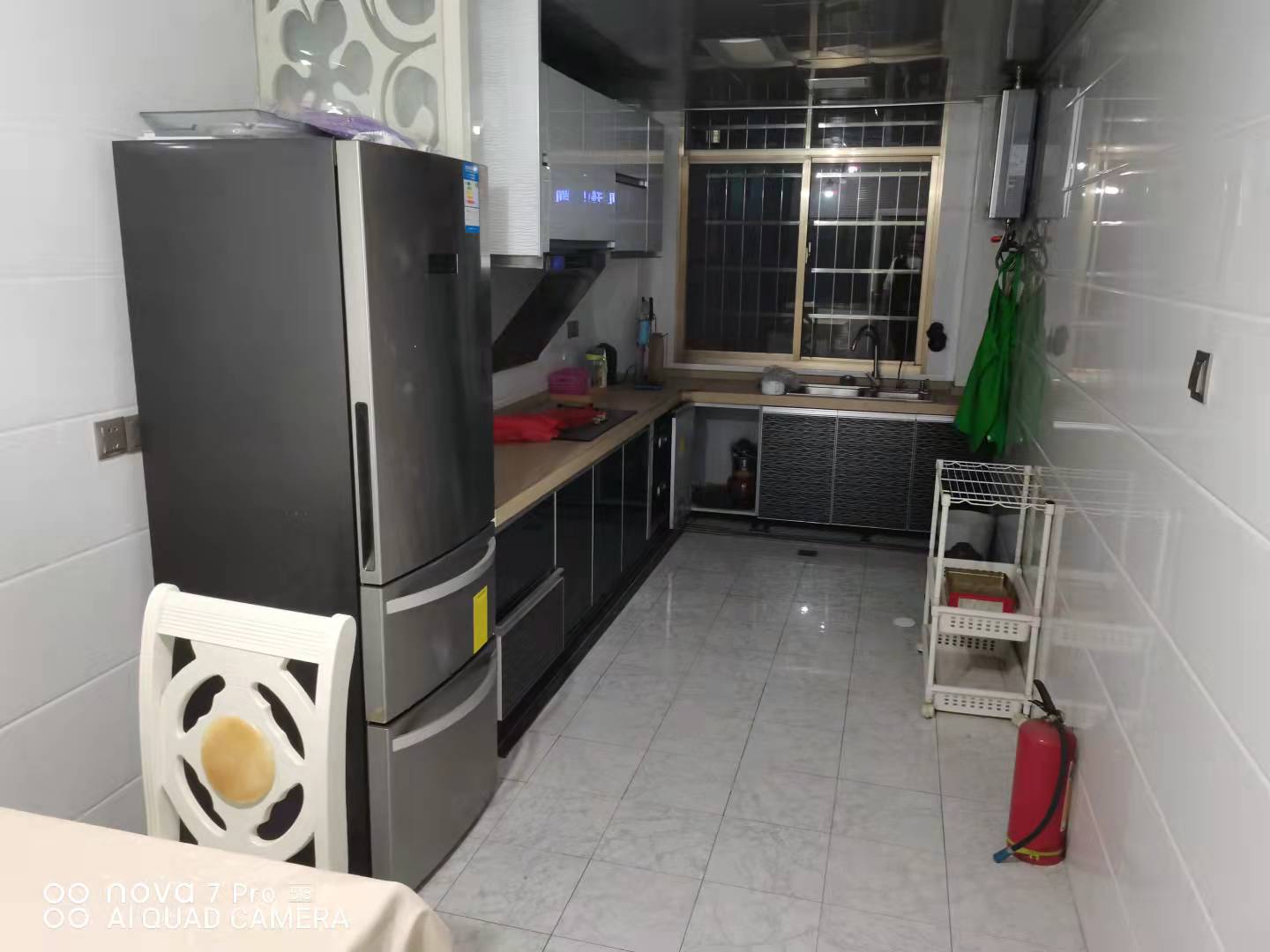 小科十号地 3室2厅2卫 96.0万 小科十号地 3室2厅2卫 96.0万厨房