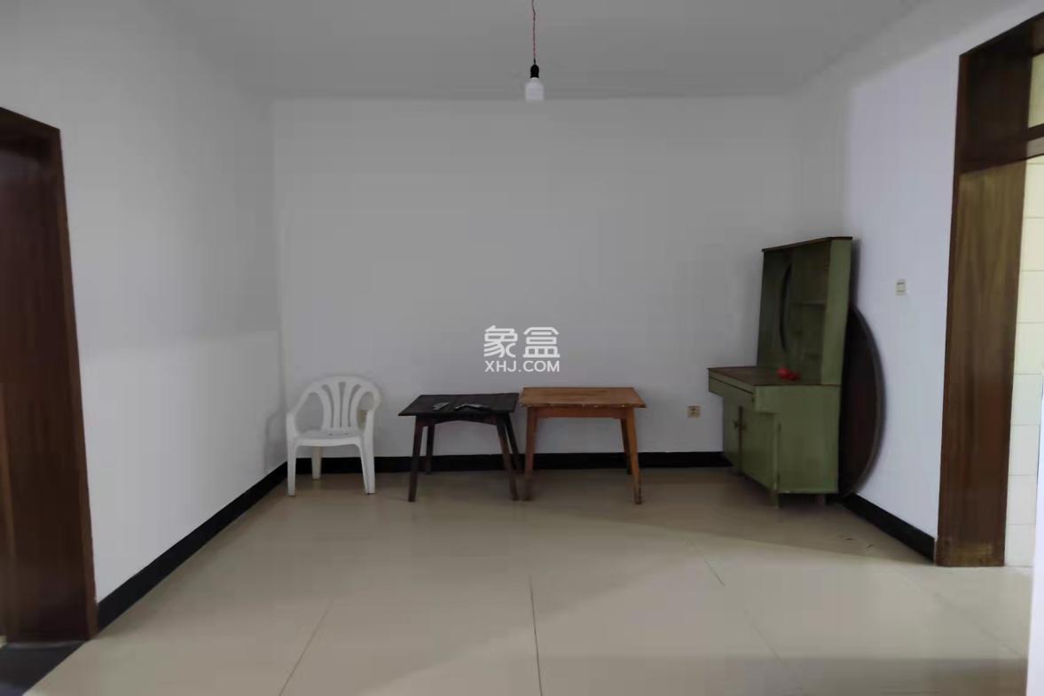 云峰小区  2室2厅1卫    1200.0元/月 云峰小区  2室2厅1卫    1200.0元/月室内图