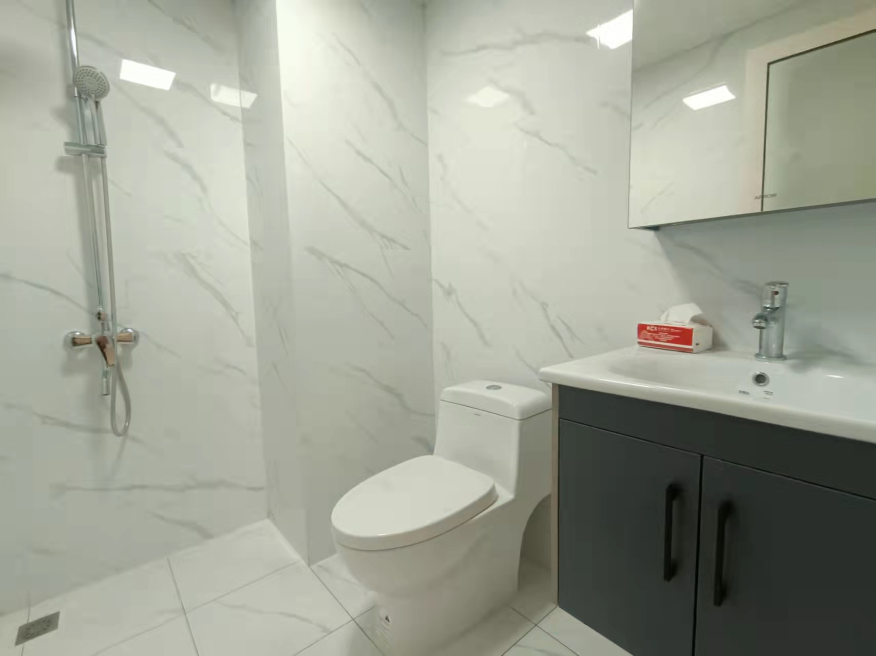 天酬尚都  3室2厅2卫    2800.0元/月 天酬尚都  3室2厅2卫    2800.0元/月室内图