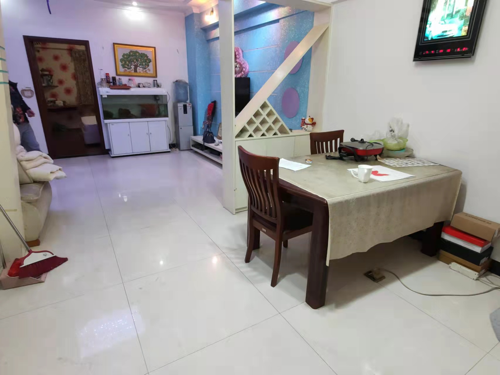 滨江财富中心 3室2厅1卫 62.8万 滨江财富中心 3室2厅1卫 62.8万客厅