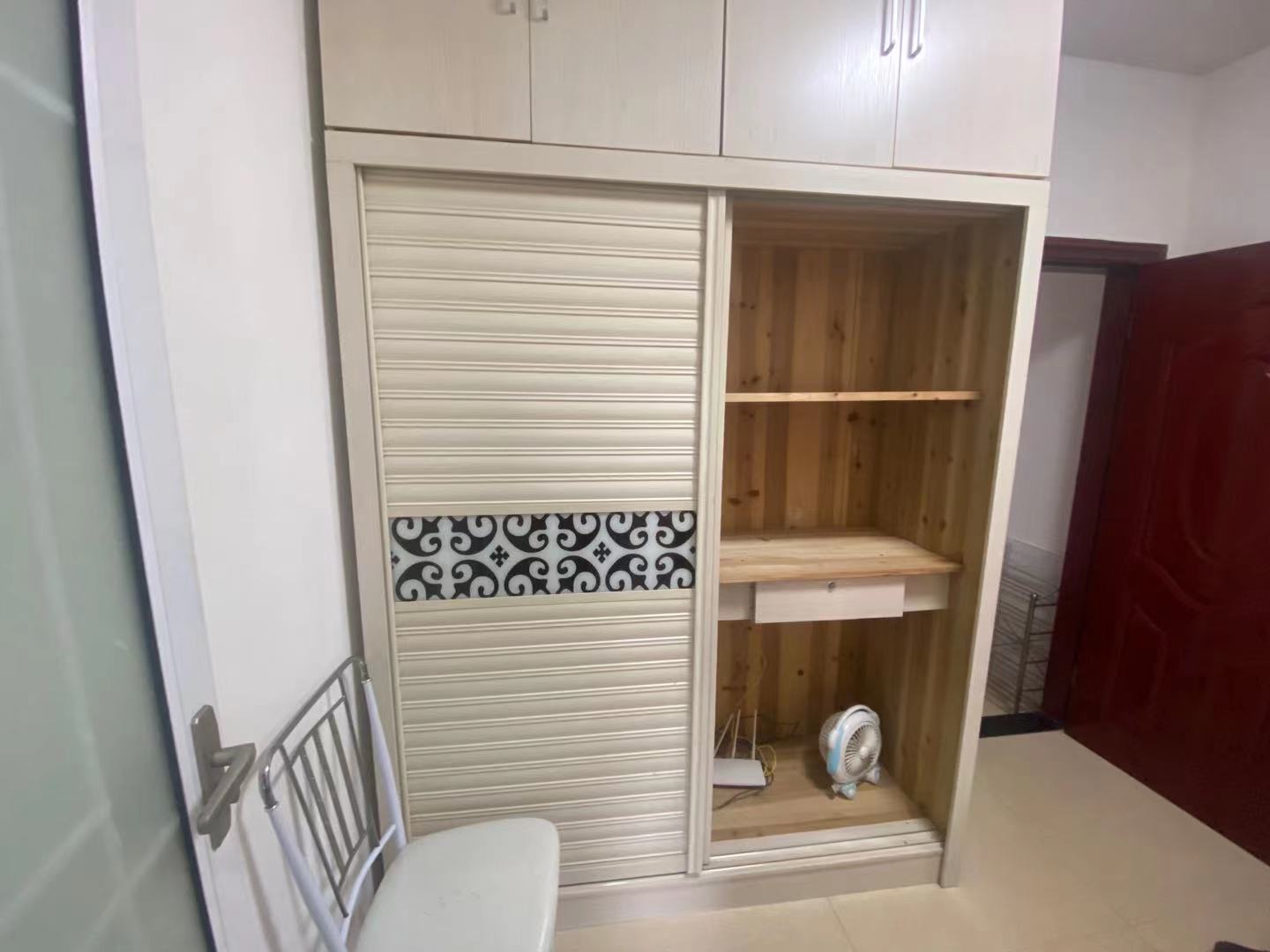 家和兴苑  1室1厅1卫    800.0元/月 家和兴苑  1室1厅1卫    800.0元/月室内图