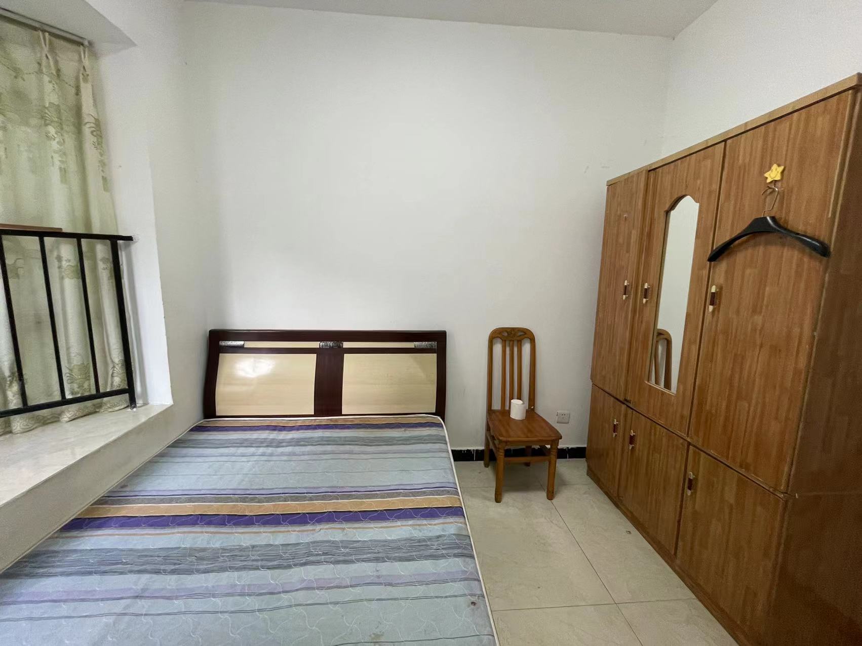 南湖锦苑 1室1厅1卫 1400.0元/月 南湖锦苑 1室1厅1卫 1400.0元/月室内图