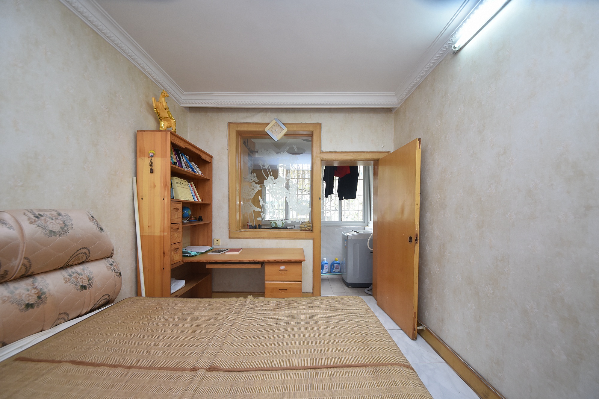 省林勘院  2室1厅1卫    39.8万卧室