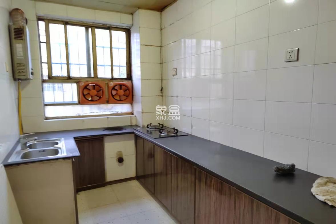 云峰小区  2室2厅1卫    1200.0元/月 云峰小区  2室2厅1卫    1200.0元/月室内图